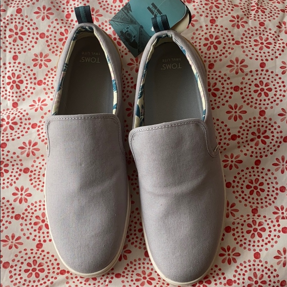 toms trvl lite grey slip ons